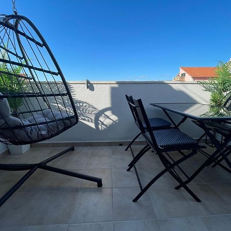 Apartment New Chic Супетар Екстериор снимка