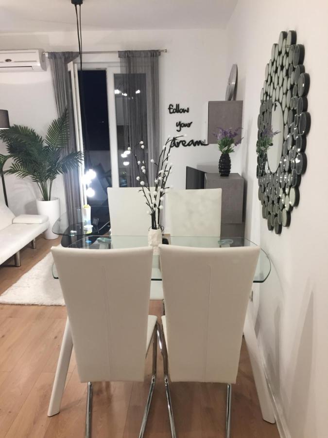 Apartment New Chic Супетар Екстериор снимка