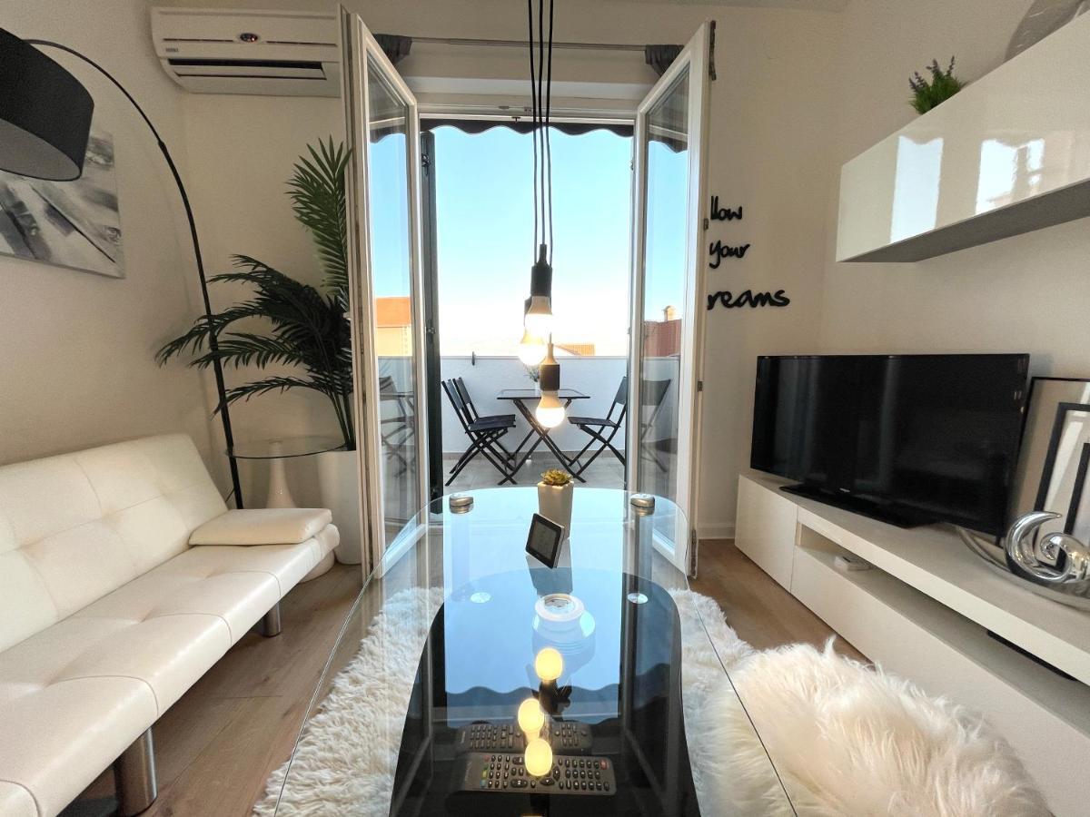Apartment New Chic Супетар Екстериор снимка