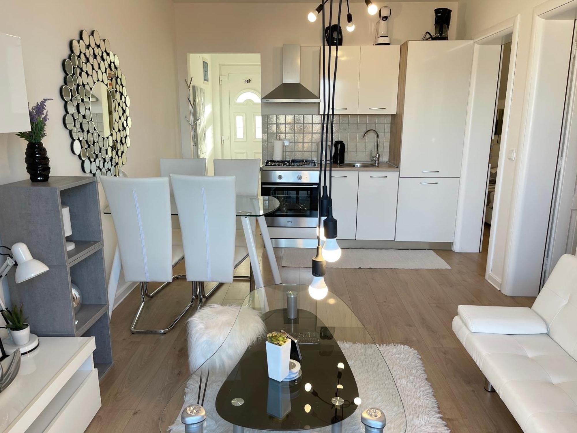 Apartment New Chic Супетар Екстериор снимка